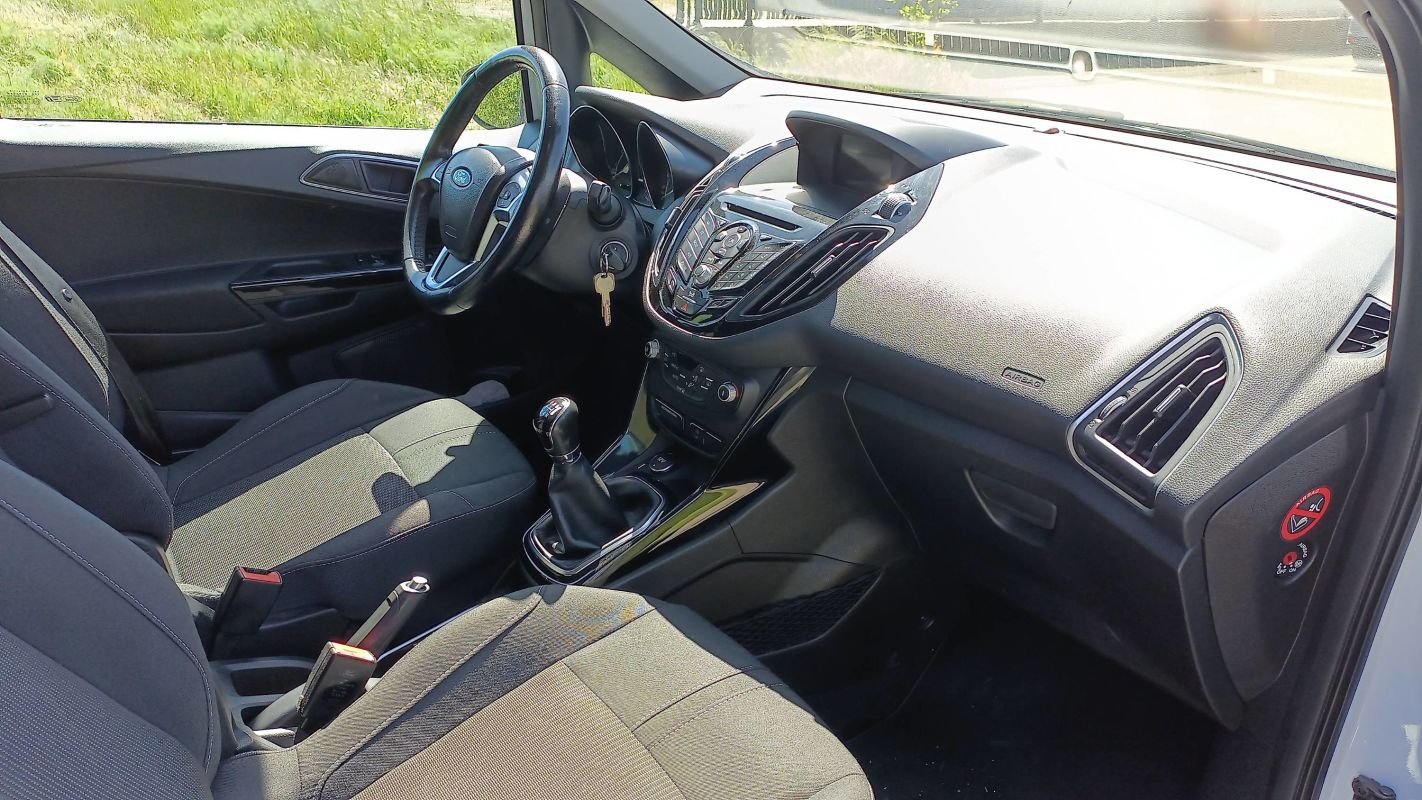 Ford B-Max - Photo 10
