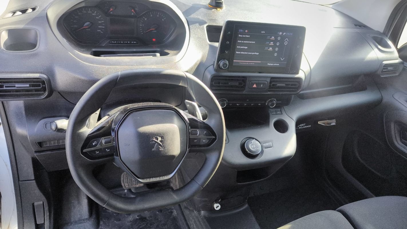 Peugeot Partner - Photo 11
