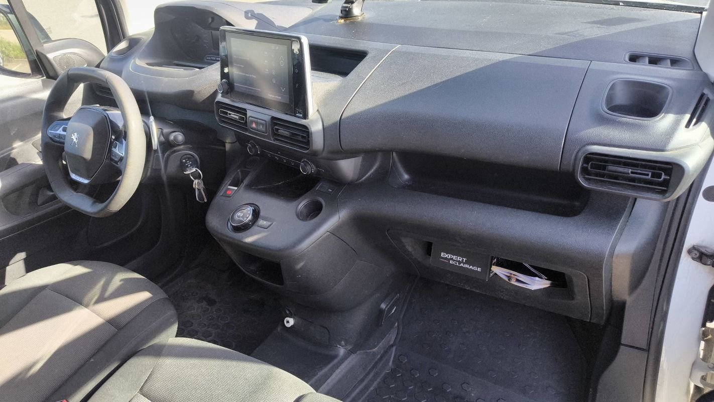 Peugeot Partner - Photo 10