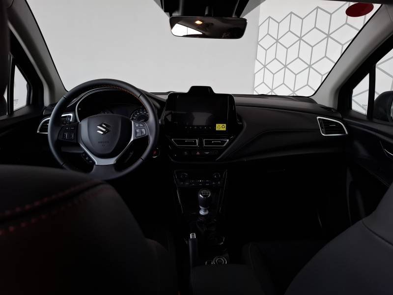 Suzuki s-cross - Photo 10