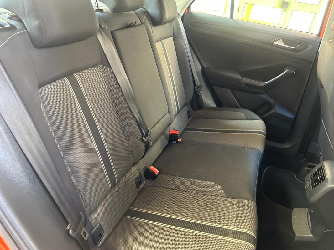 Volkswagen T-Roc - Photo 14