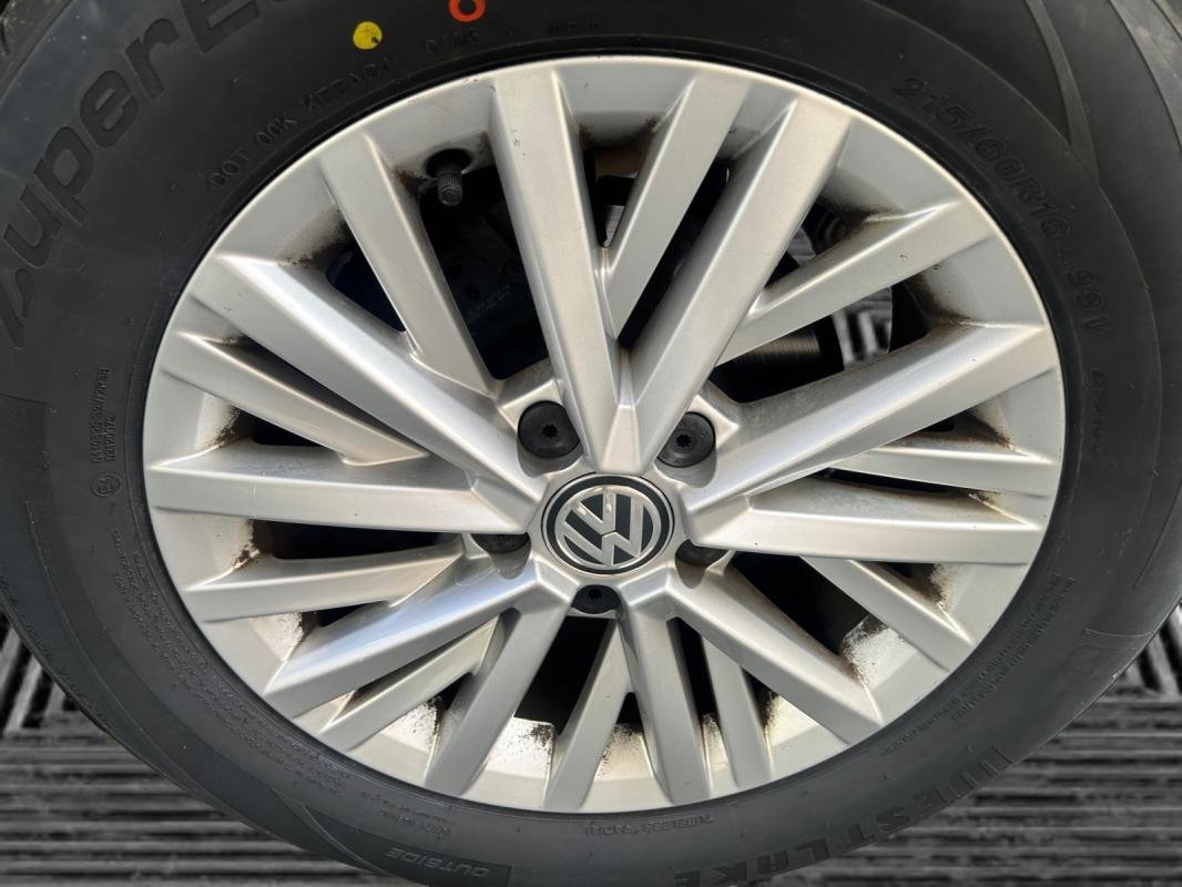 Volkswagen T-Roc - Photo 16