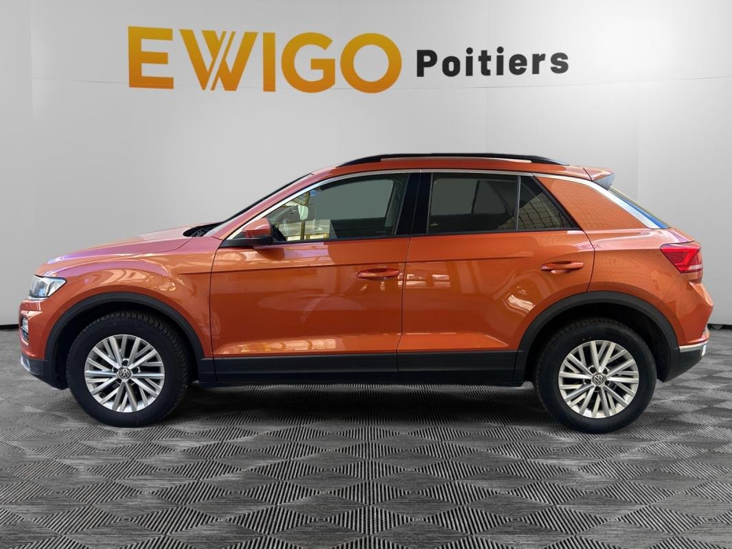 Volkswagen T-Roc - Photo 3