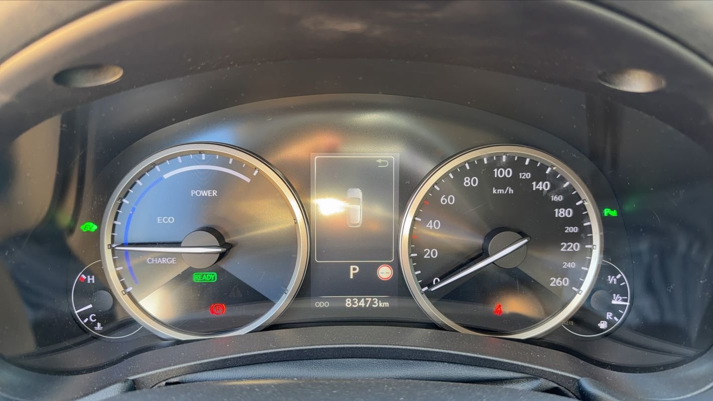Lexus NX 300h - Photo 12