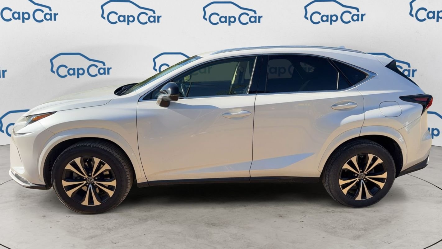 Lexus NX 300h - Photo 2
