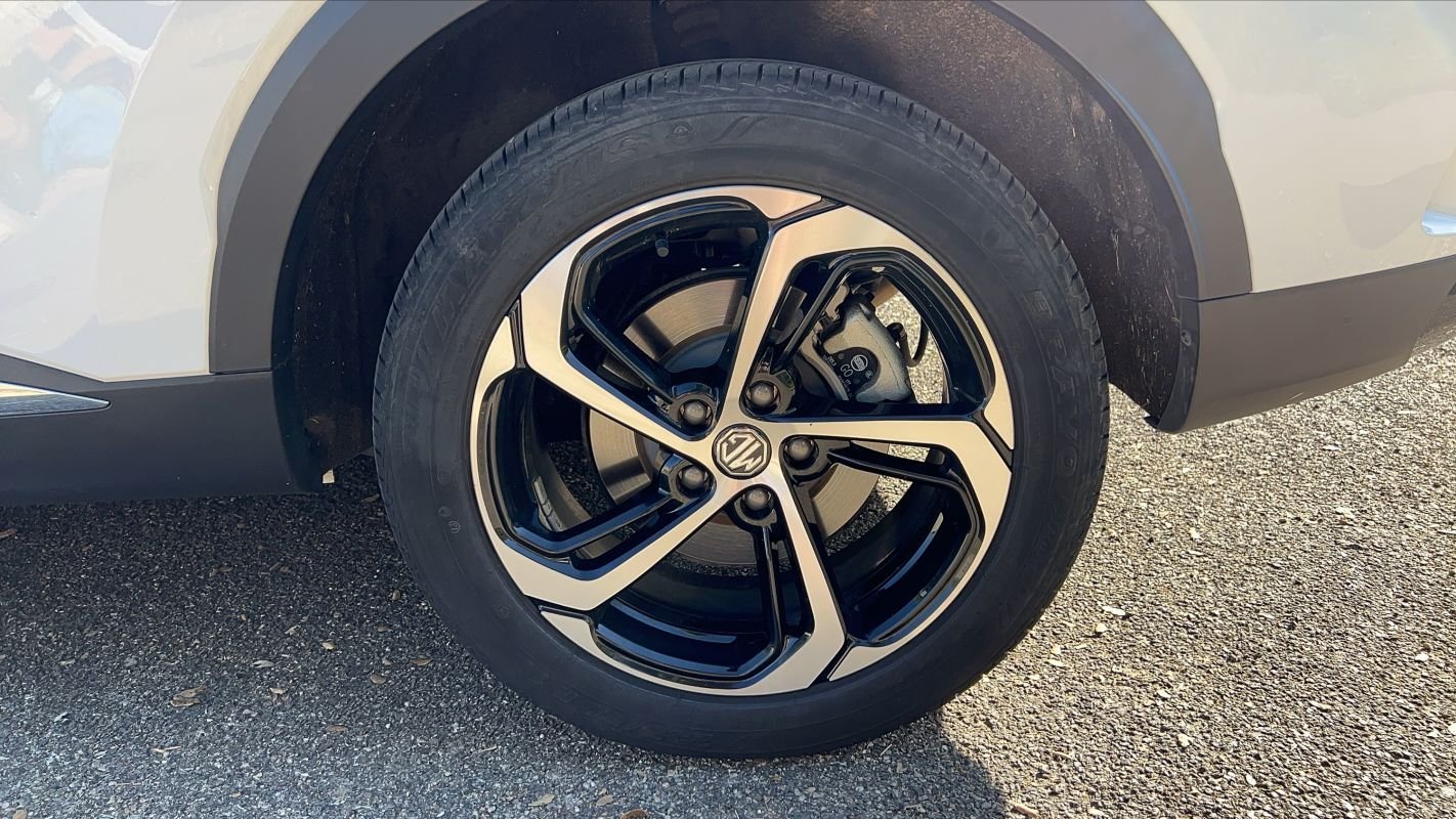 MG EHS - Photo 19