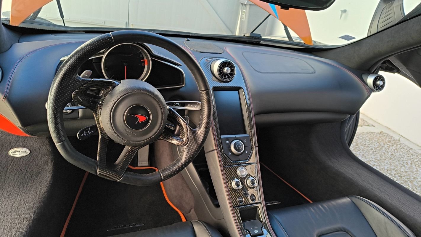 McLaren MP4-12C - Photo 11