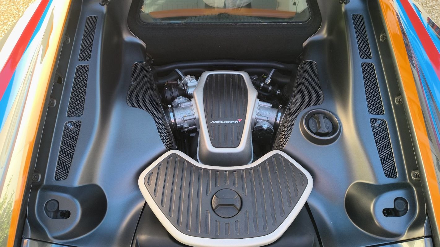 McLaren MP4-12C - Photo 15