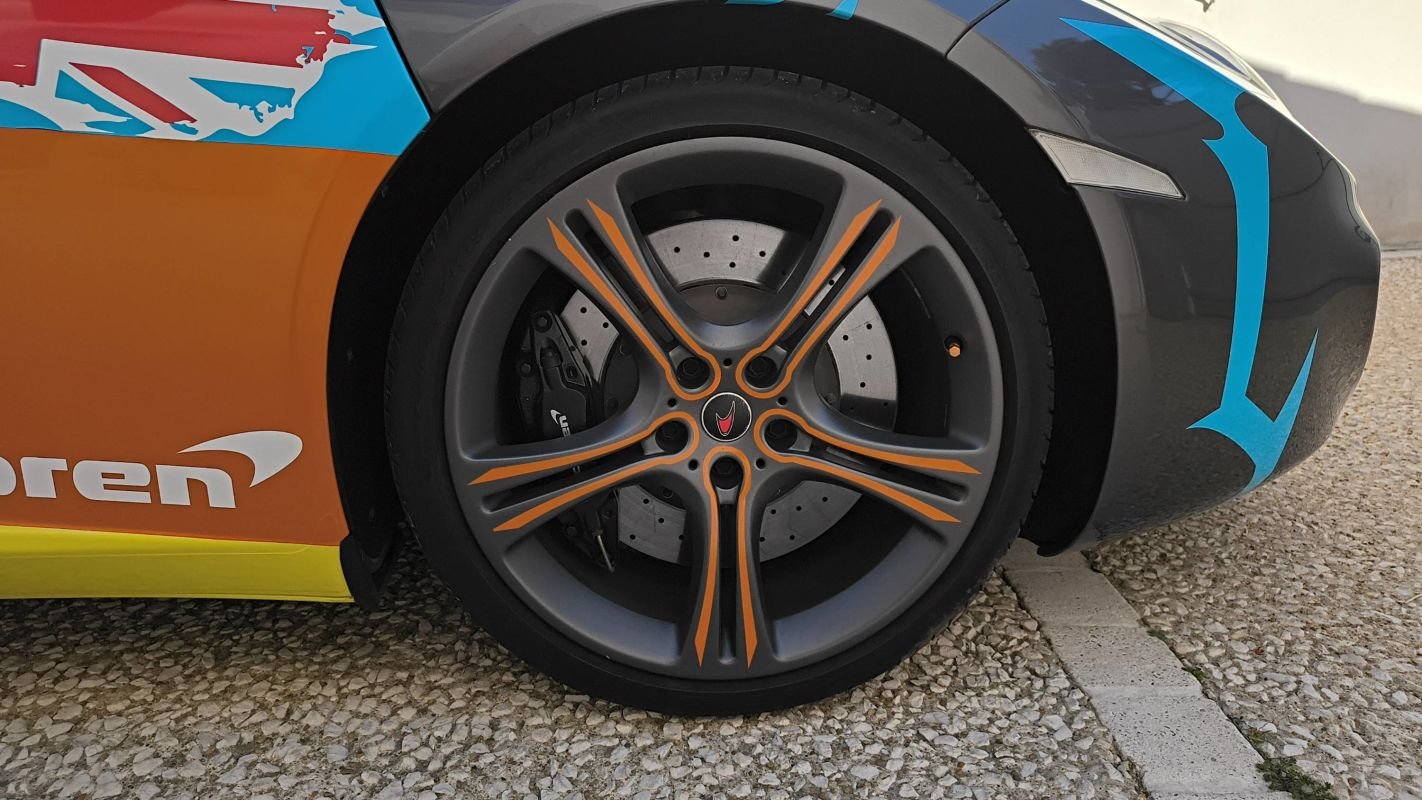 McLaren MP4-12C - Photo 17