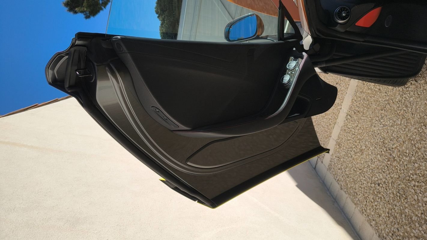 McLaren MP4-12C - Photo 7