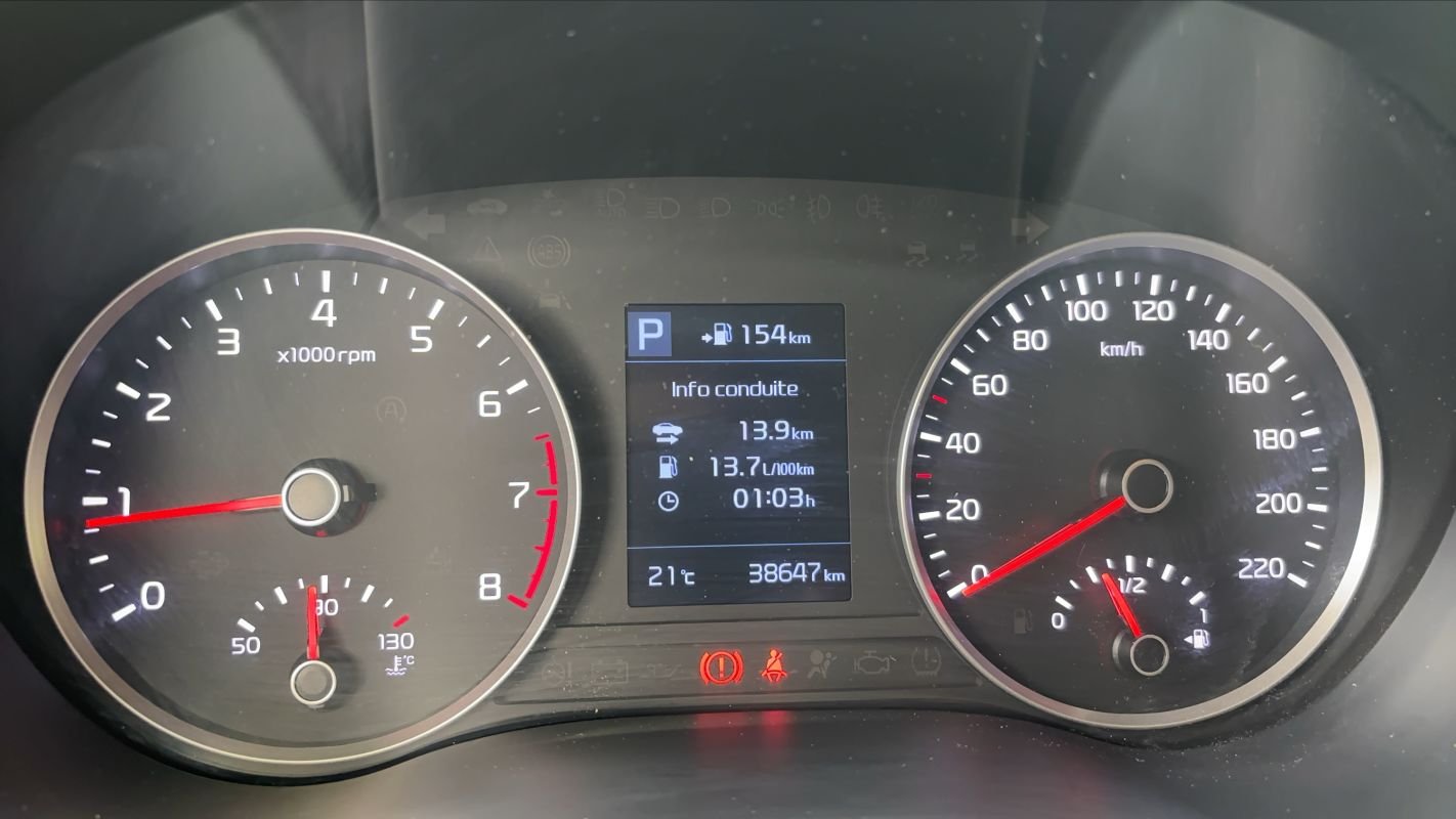 Kia Stonic - Photo 12