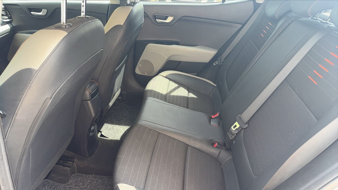 Kia Stonic - Photo 9