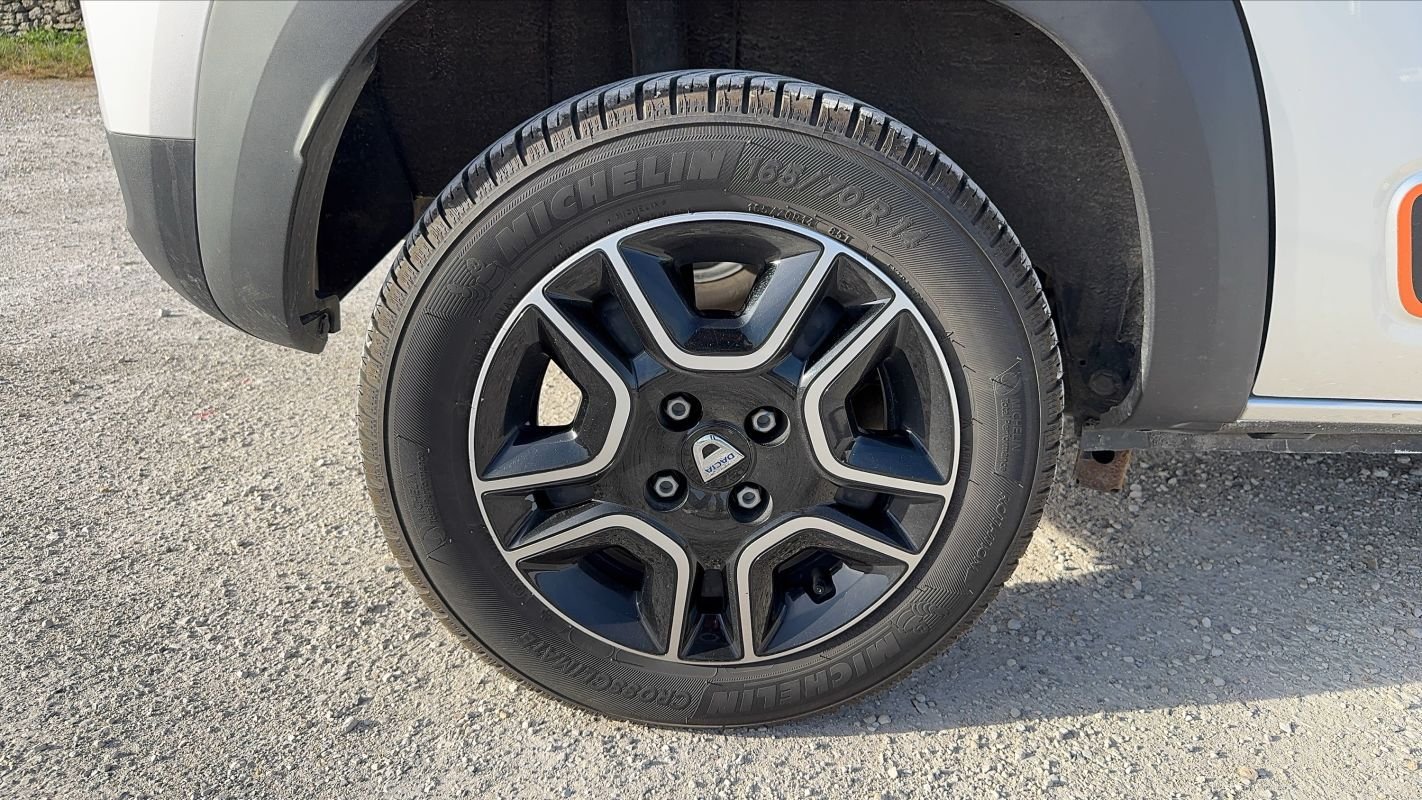 Dacia Spring - Photo 16