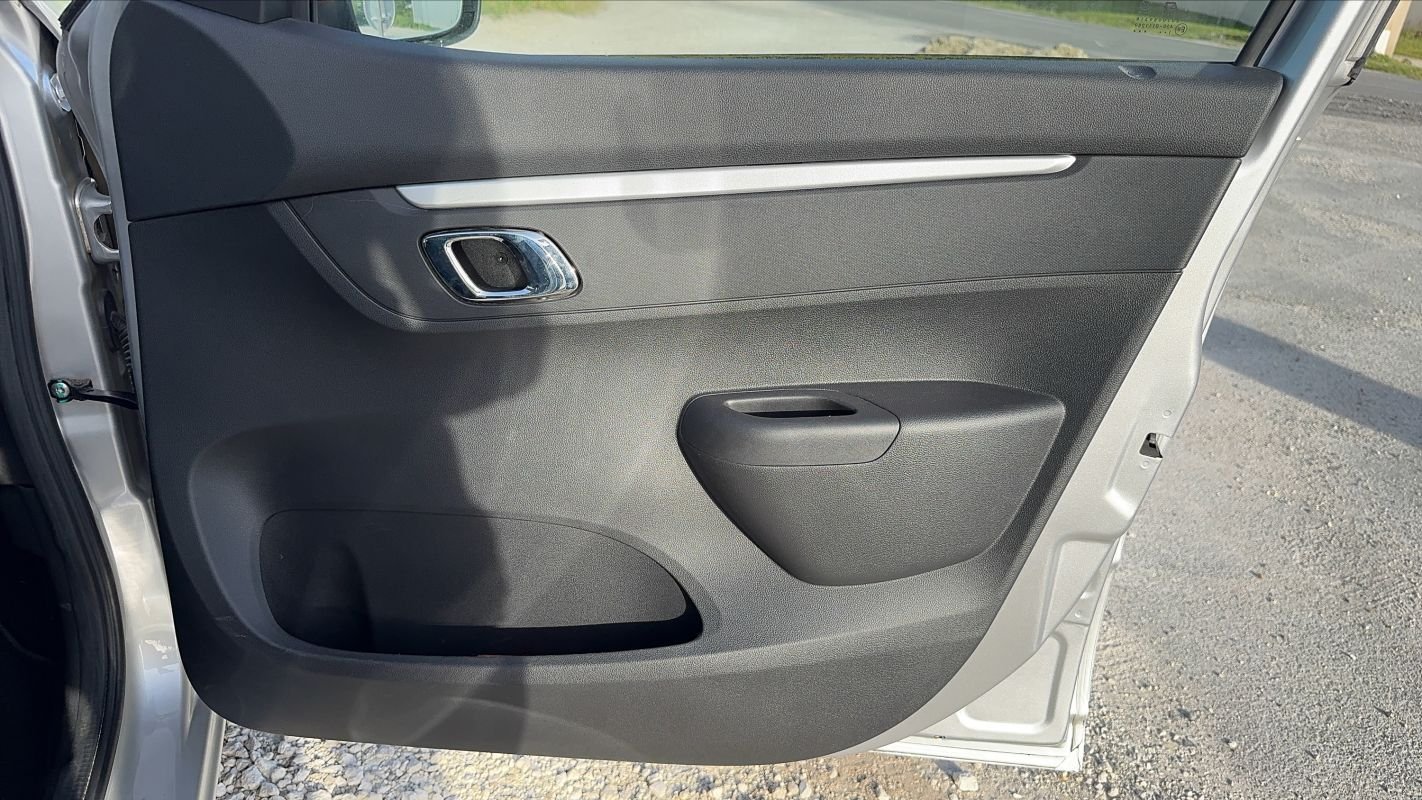 Dacia Spring - Photo 22