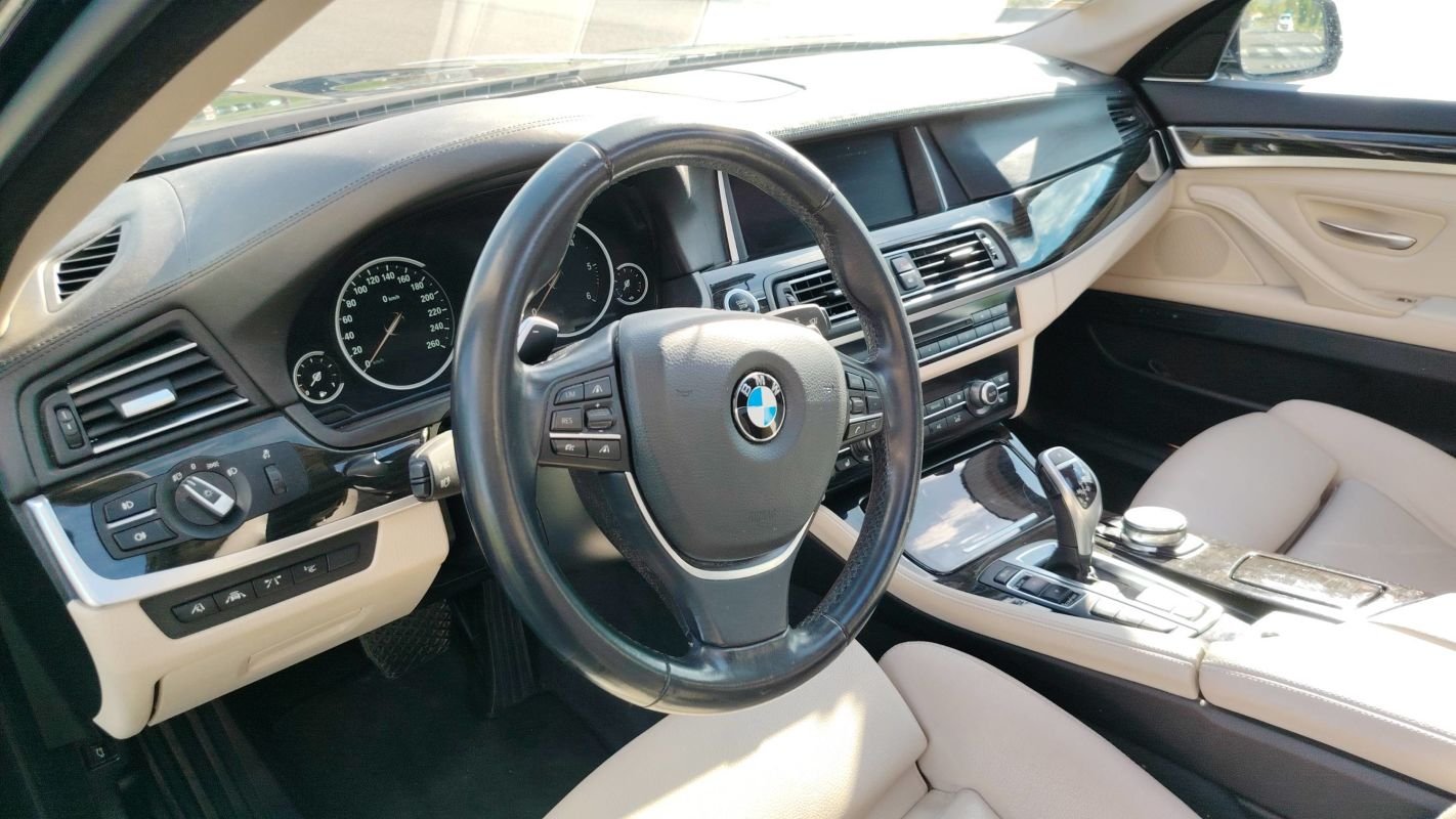 BMW Série 5 - Photo 8
