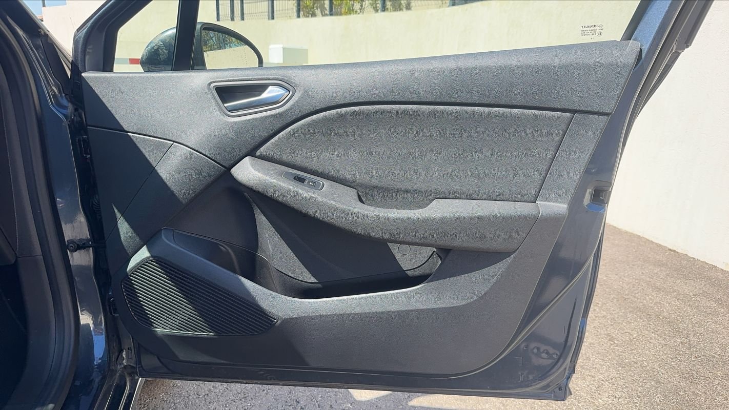 Renault Clio - Photo 23