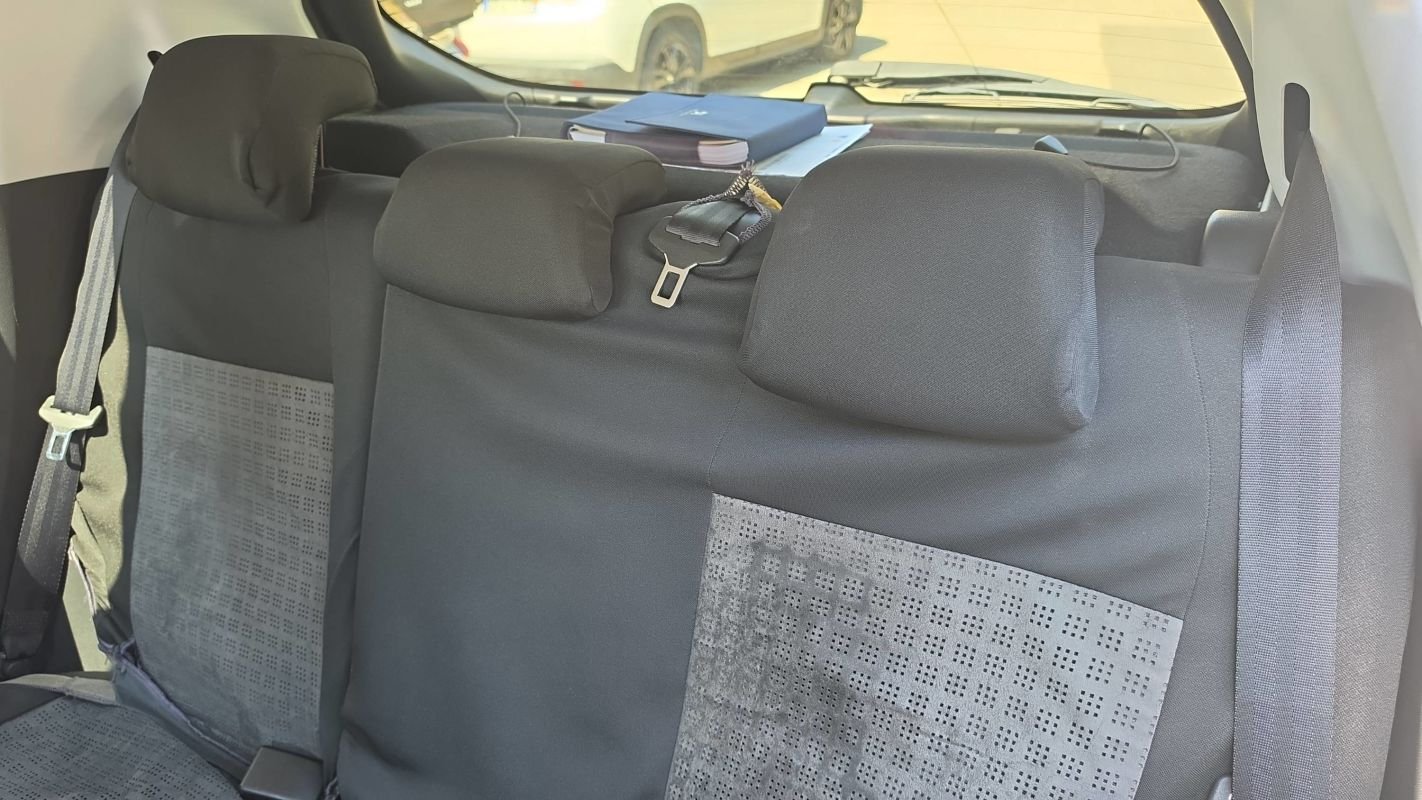Peugeot 208 - Photo 9