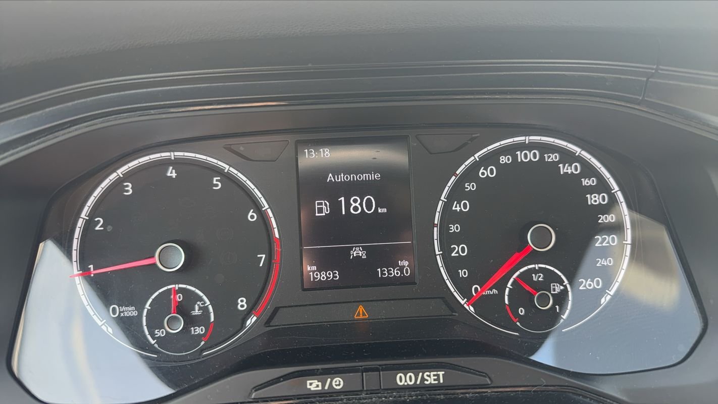 Volkswagen Polo - Photo 12