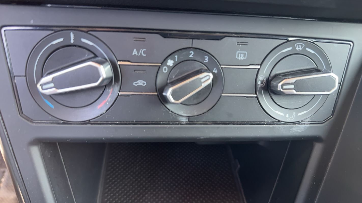 Volkswagen Polo - Photo 13