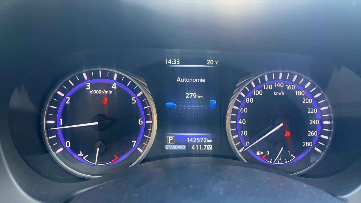 Infiniti Q50 - Photo 12