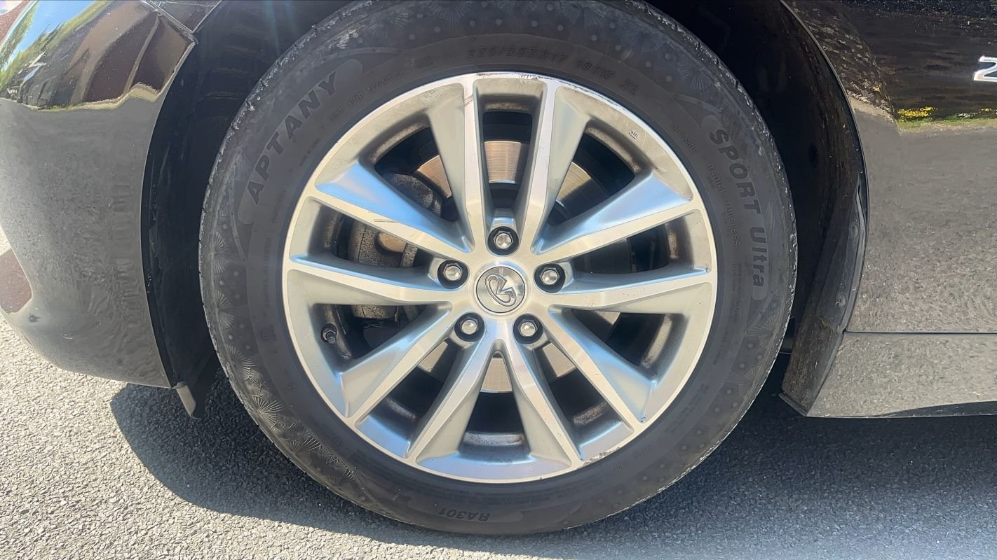 Infiniti Q50 - Photo 18