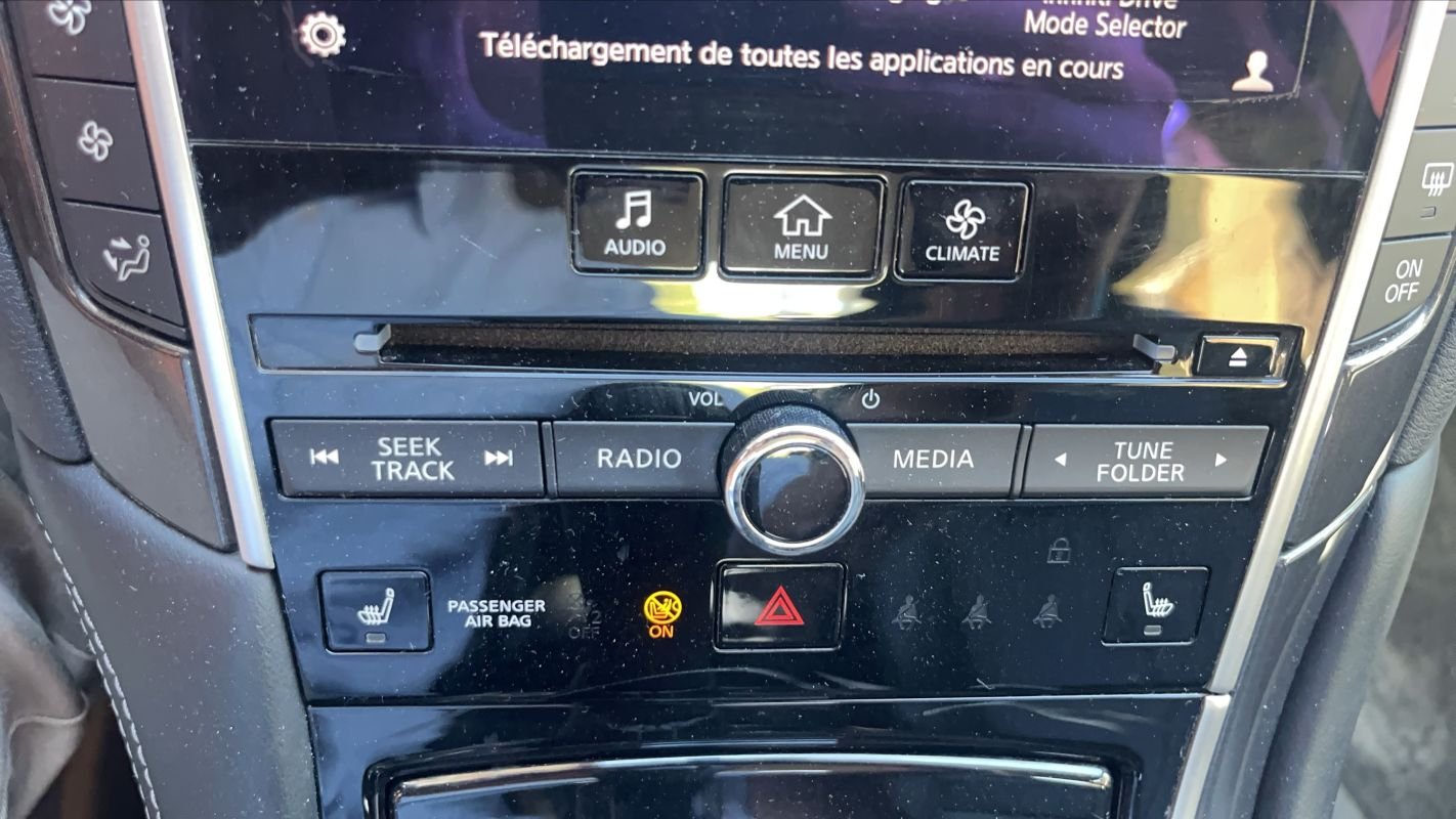 Infiniti Q50 - Photo 26