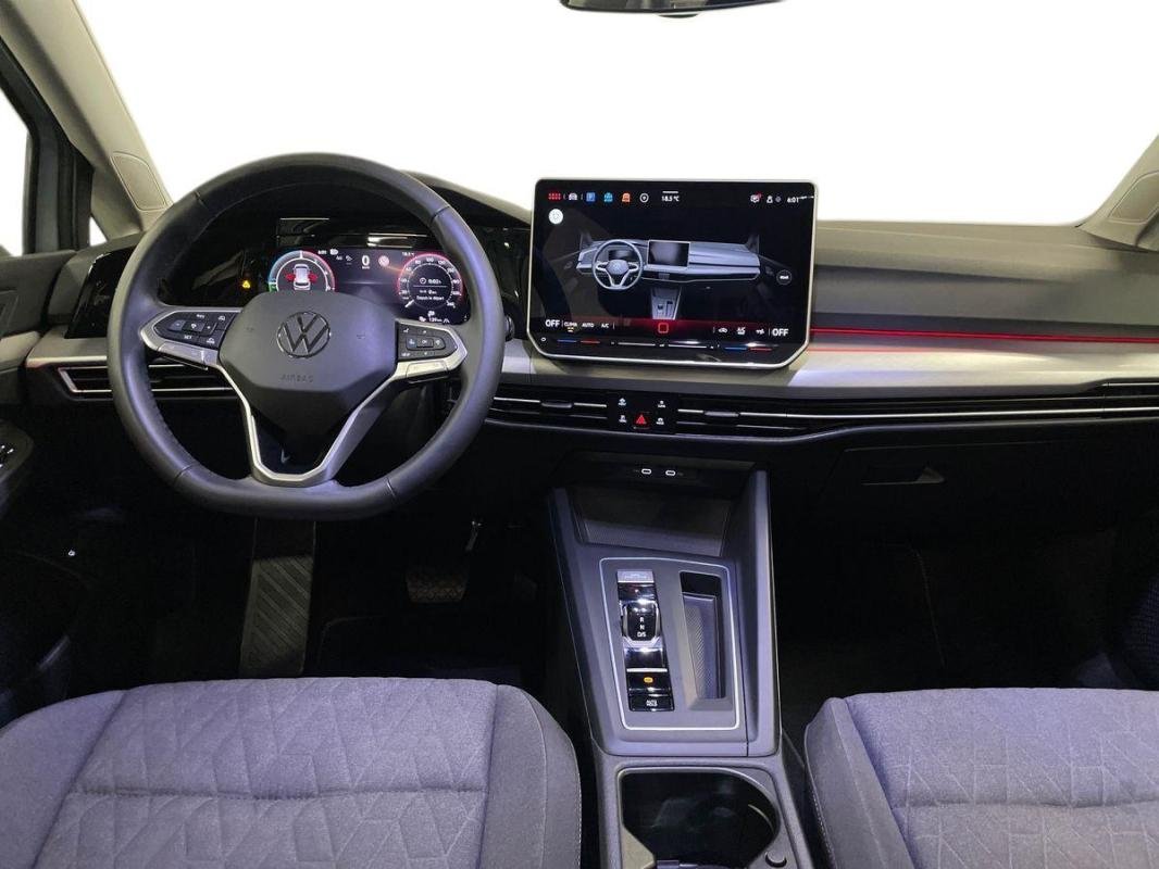 Volkswagen Golf - Photo 8