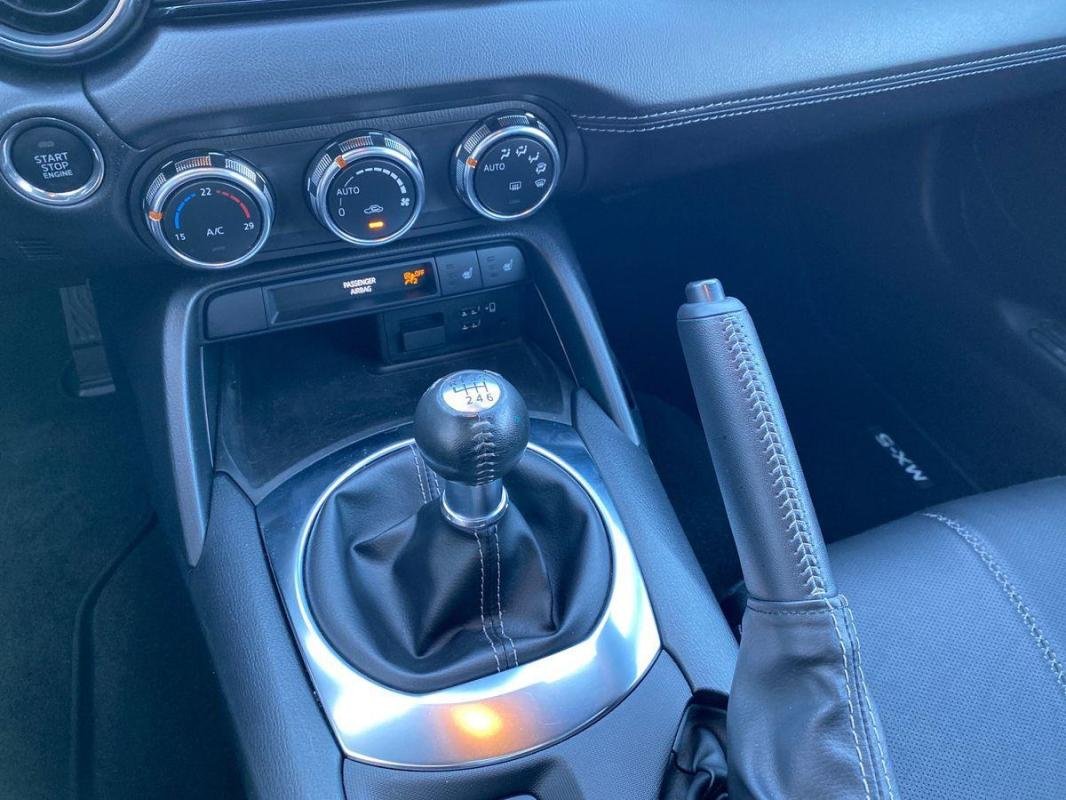 Mazda MX-5 - Photo 12