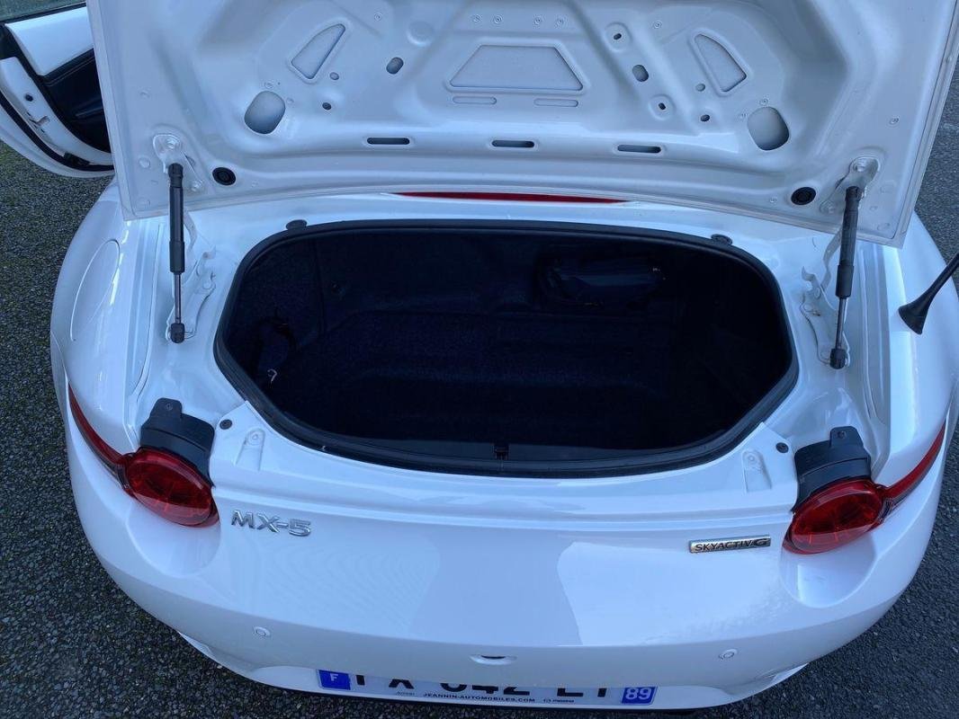 Mazda MX-5 - Photo 32