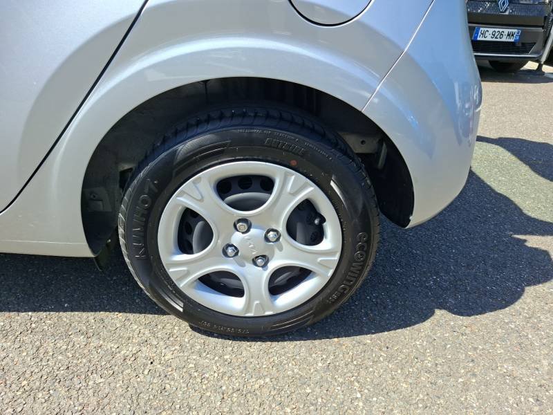 Kia Picanto - Photo 19