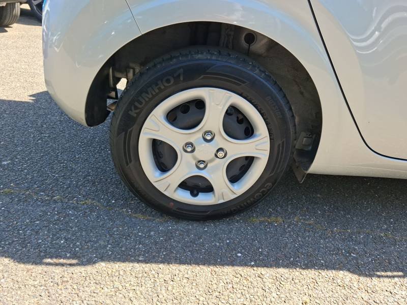 Kia Picanto - Photo 20