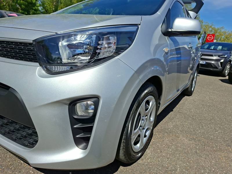 Kia Picanto - Photo 22