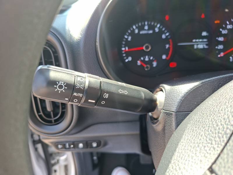 Kia Picanto - Photo 28