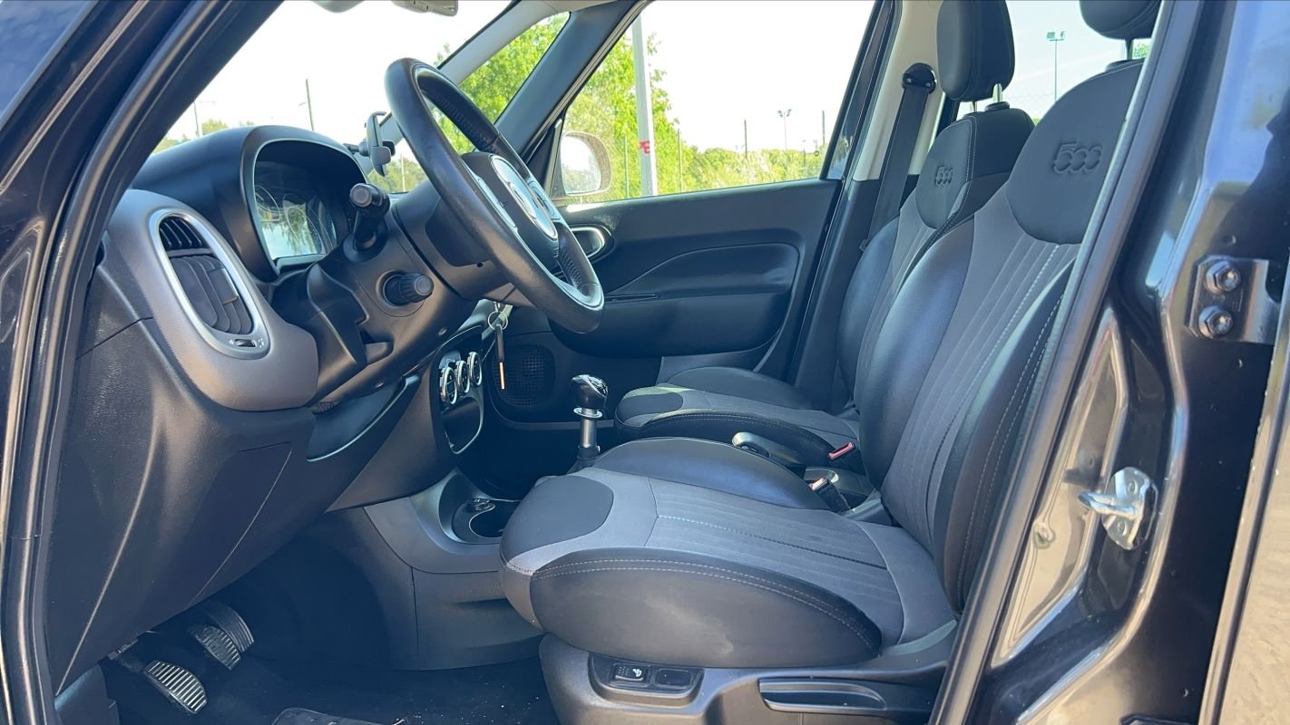 Fiat 500L - Photo 27