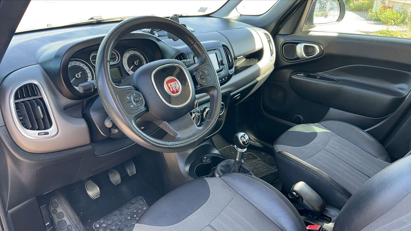 Fiat 500L - Photo 8