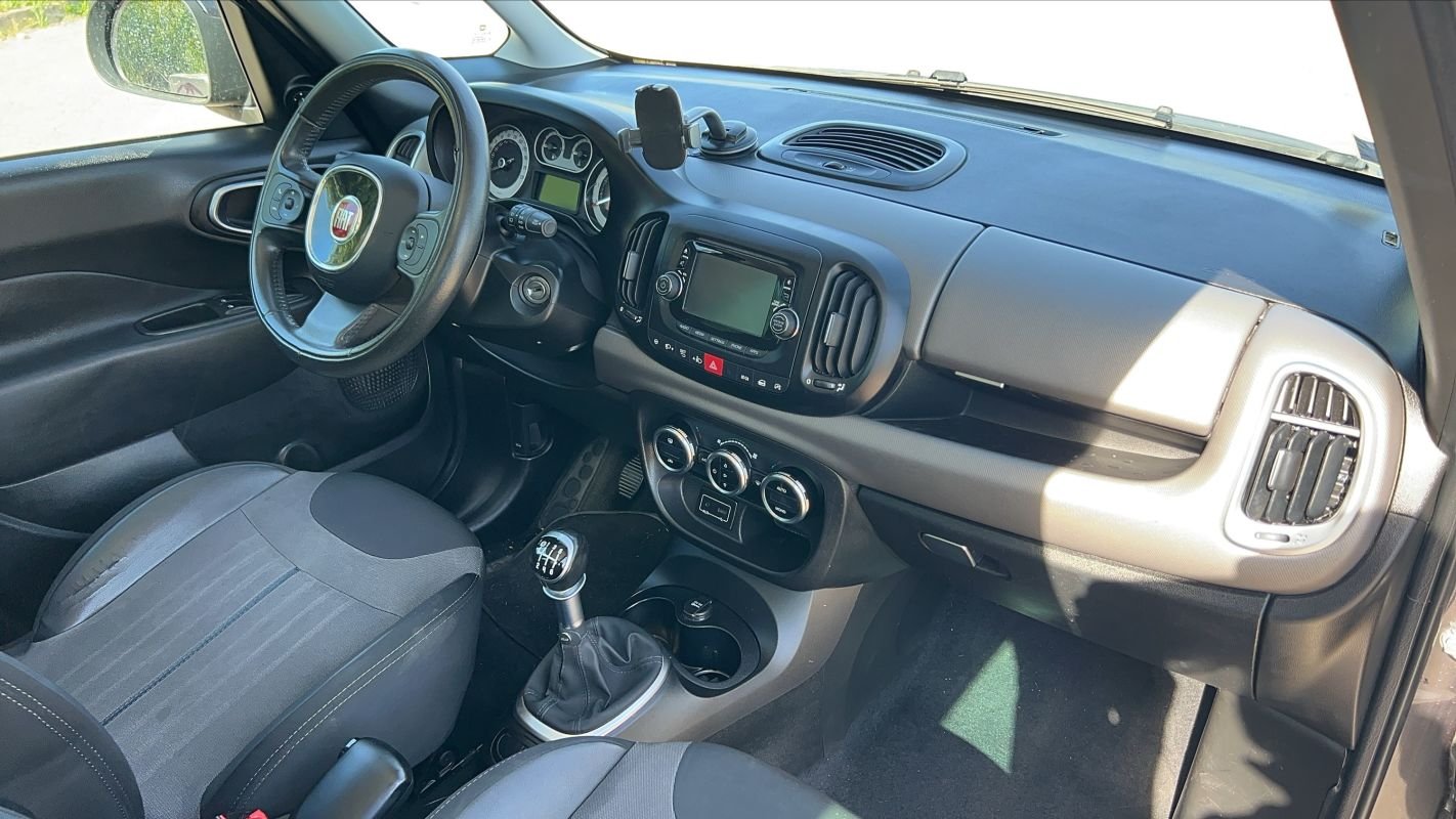 Fiat 500L - Photo 10