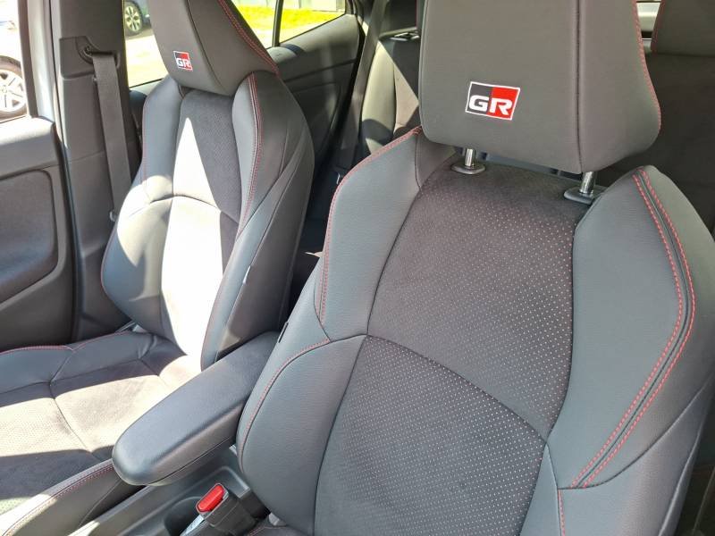 Toyota Yaris - Photo 14