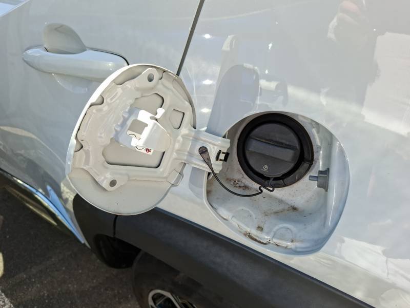 Toyota Yaris - Photo 16