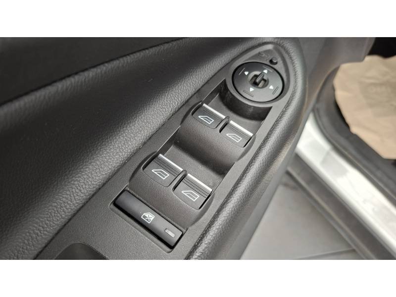 Ford Kuga - Photo 34