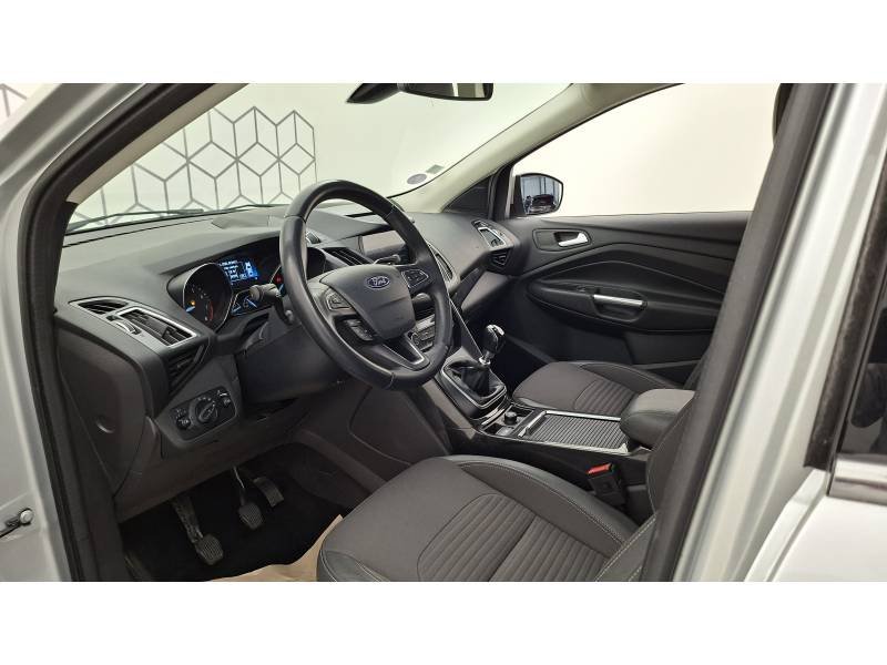 Ford Kuga - Photo 36