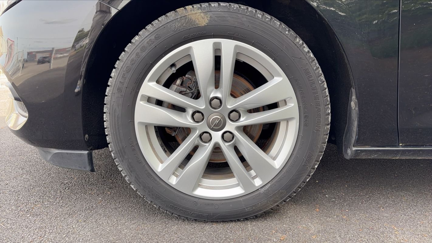 Opel Astra Sports Tourer - Photo 18