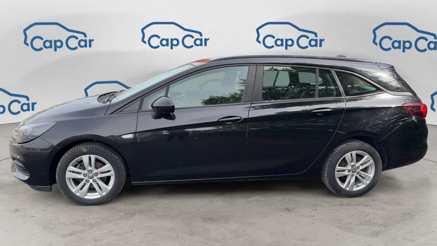 Opel Astra Sports Tourer - Photo 2