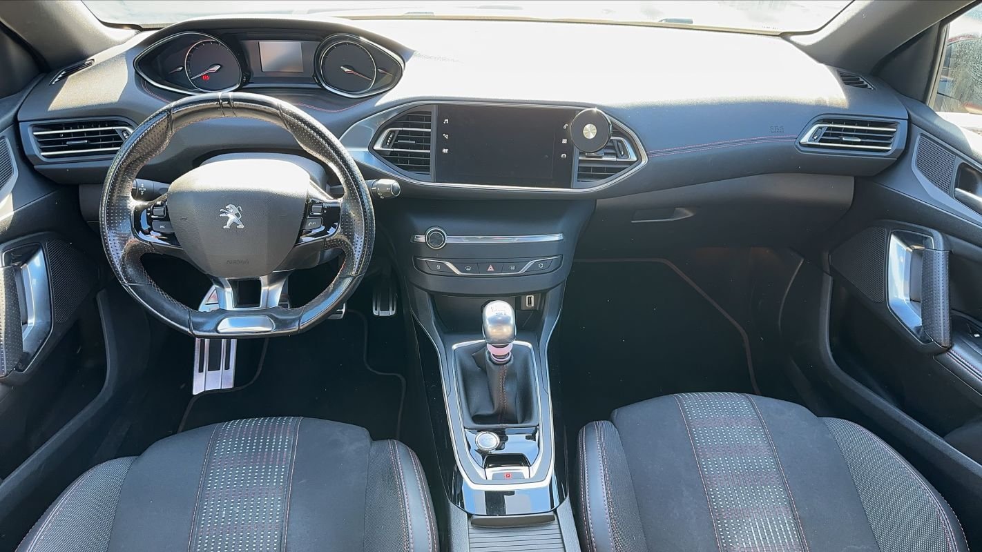 Peugeot 308 SW - Photo 11