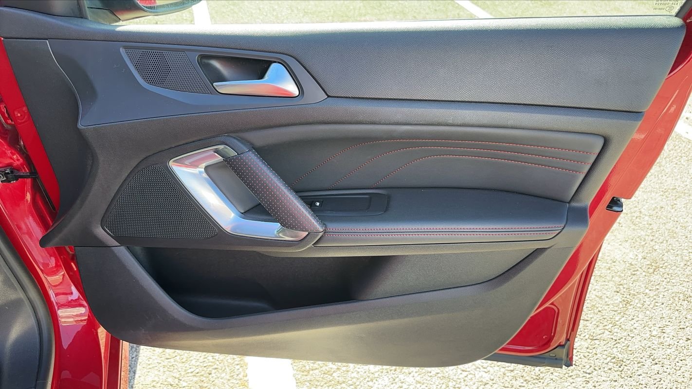 Peugeot 308 SW - Photo 24