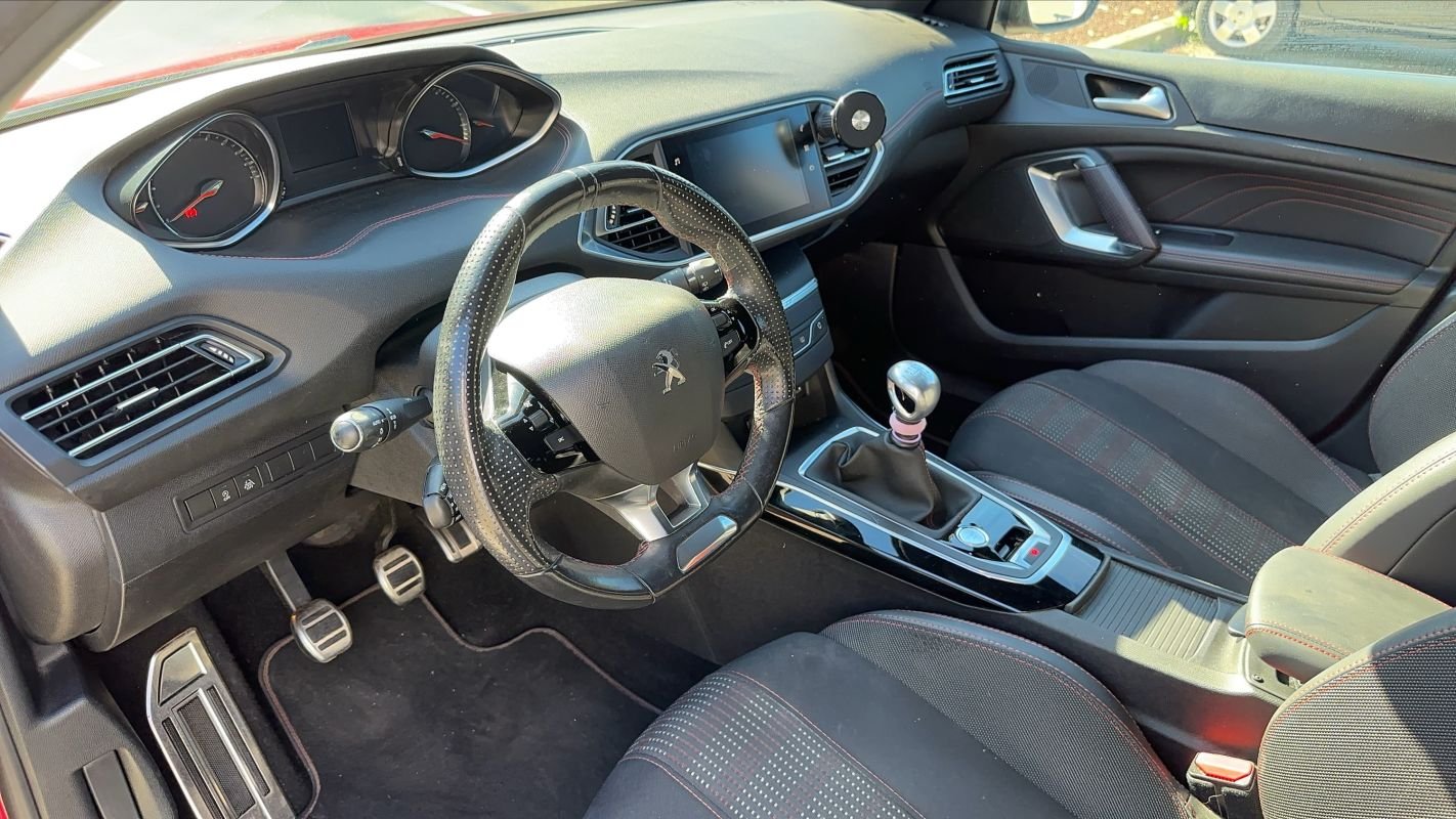Peugeot 308 SW - Photo 8