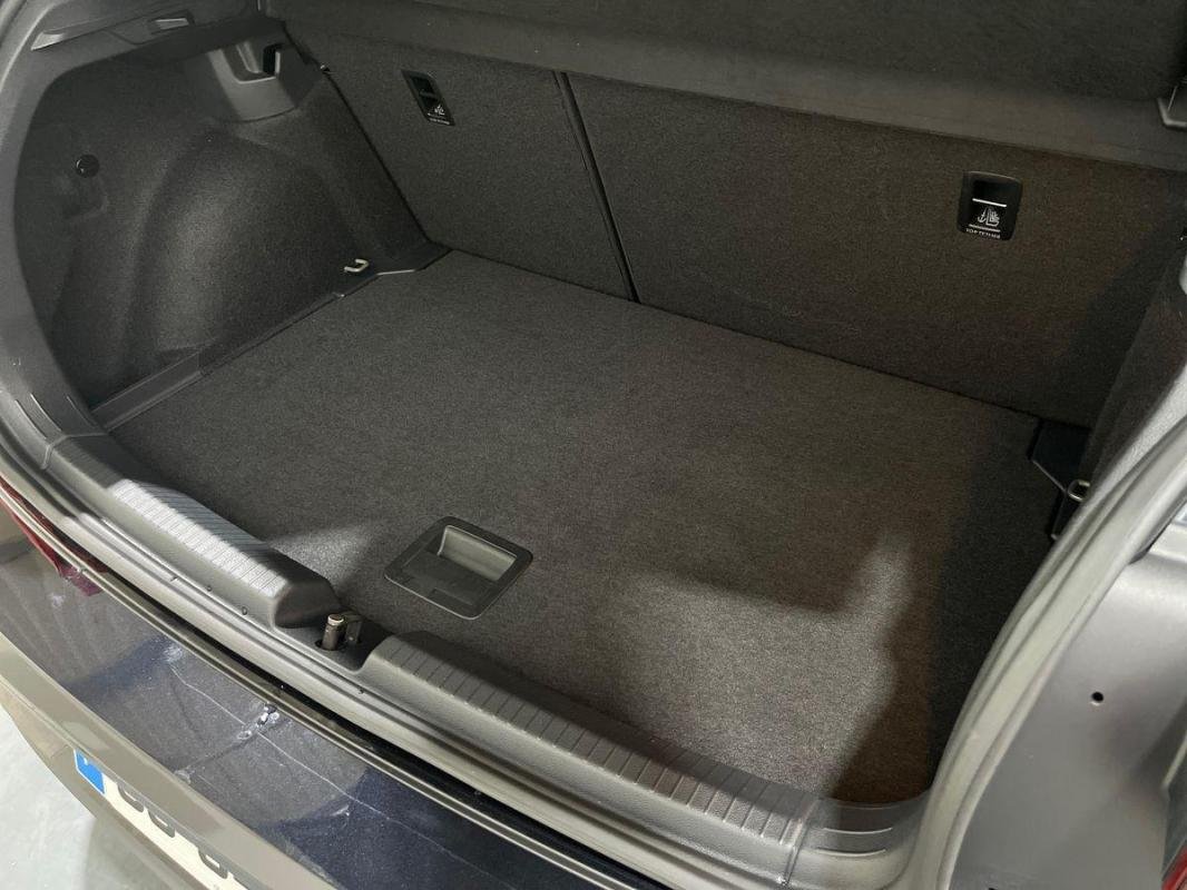Volkswagen Polo - Photo 32