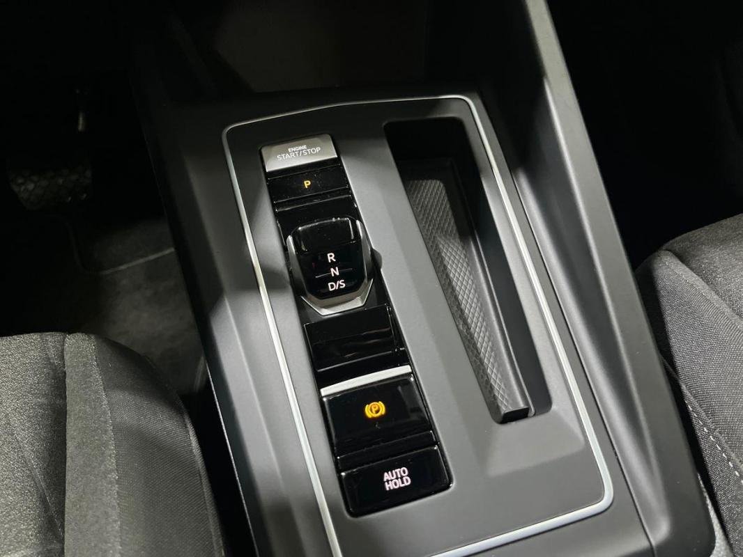 Volkswagen Golf - Photo 11