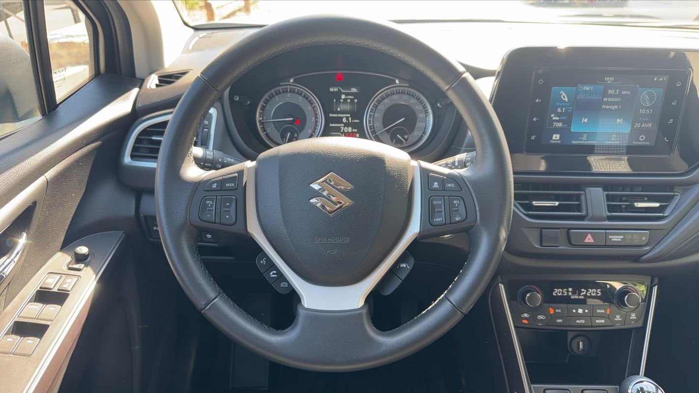 Suzuki s-cross - Photo 24