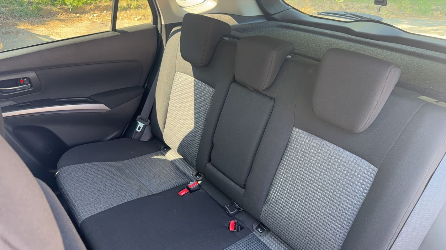 Suzuki s-cross - Photo 9