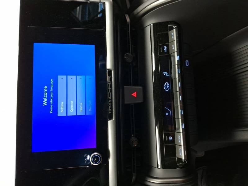 Toyota C-HR - Photo 28